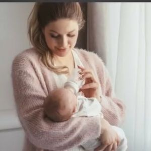 Meet your Posher, Parisa